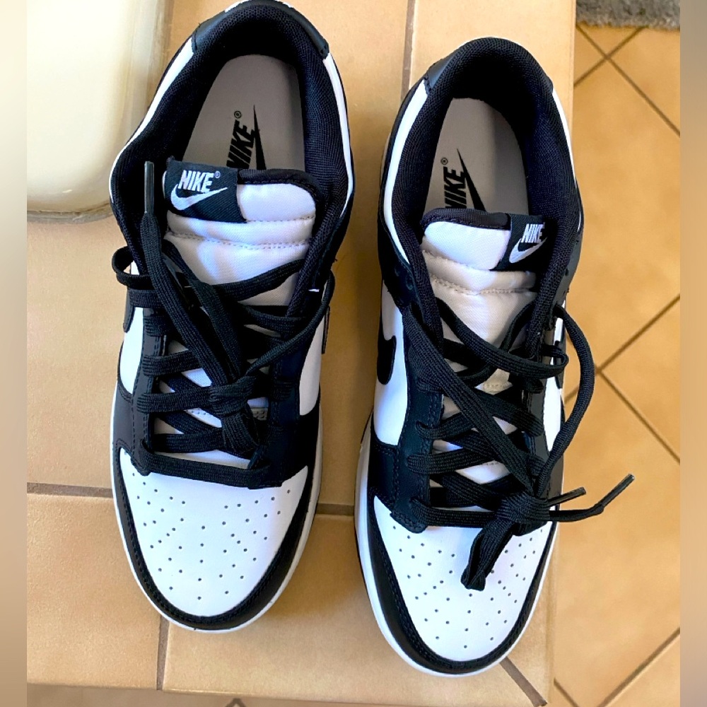 Nike Dunk Low Retro sneakers Size 10